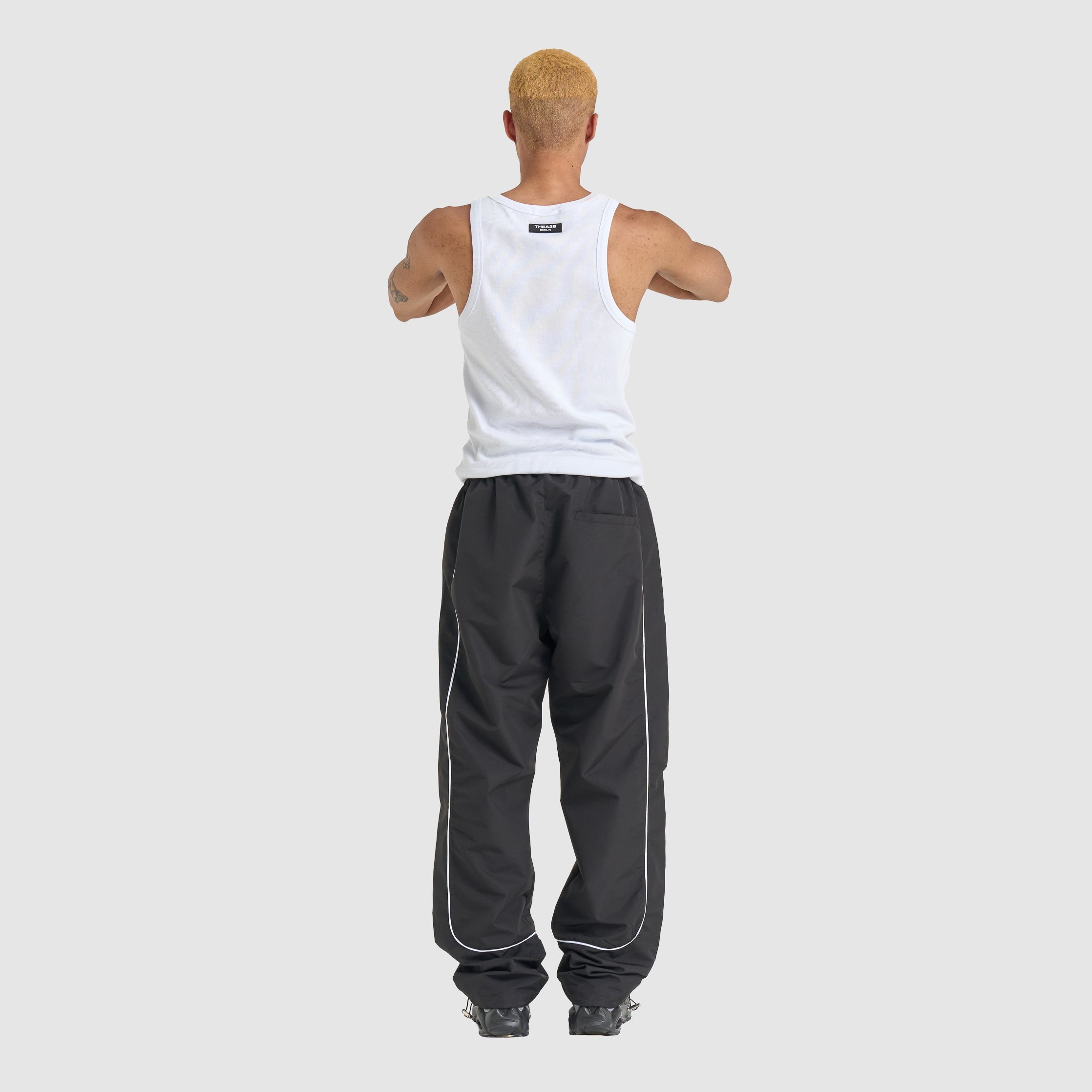 BUILT TO WIN TRACKPANTS