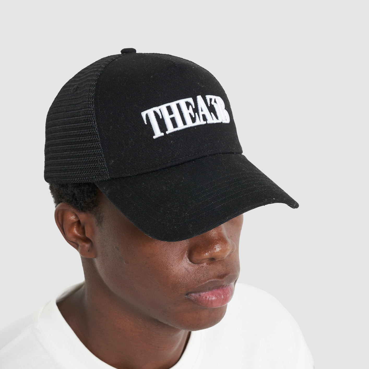 THE A3B LOGO TRUCKERCAP - BLACK