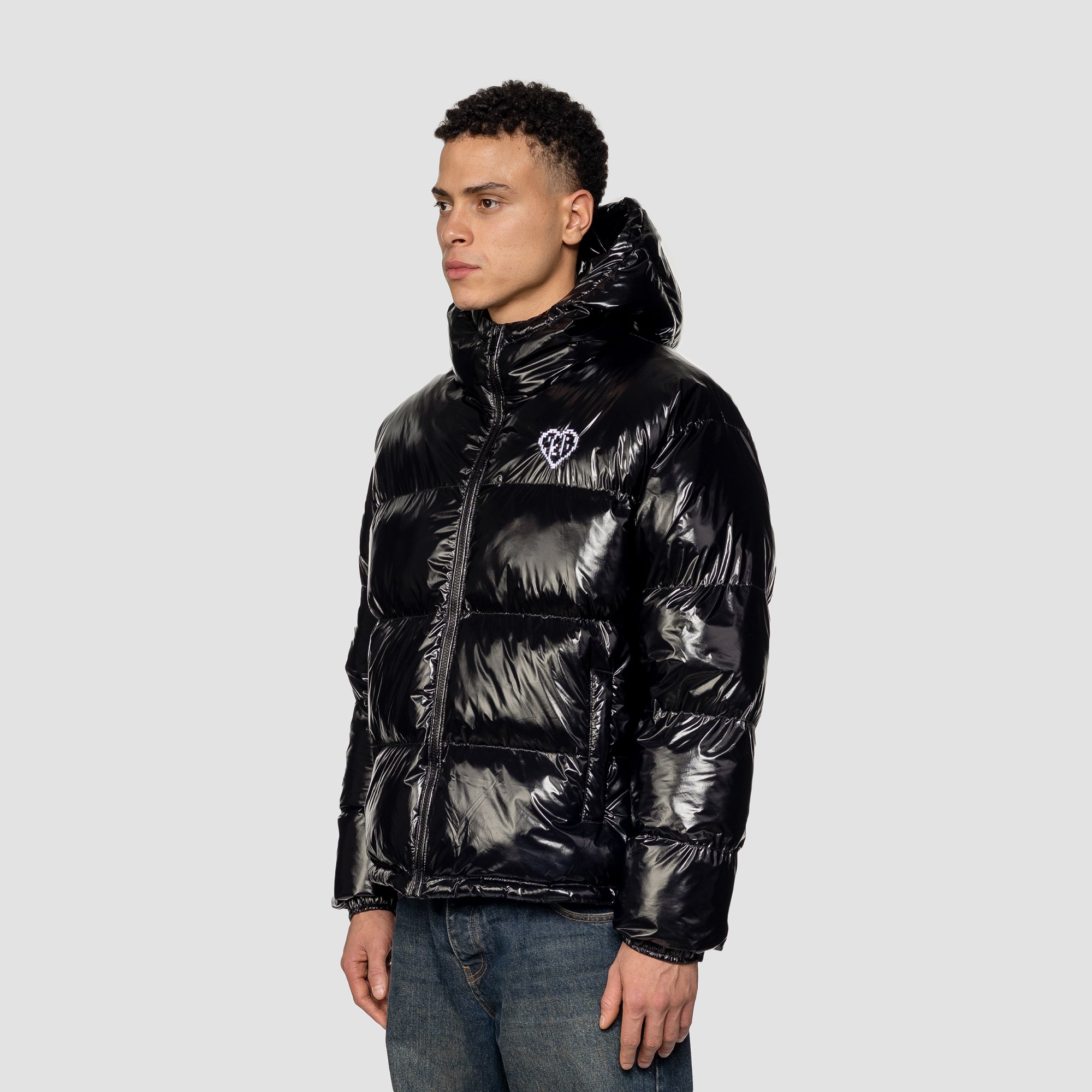 VERS LOGO PUFFER (KAP) - ZWART