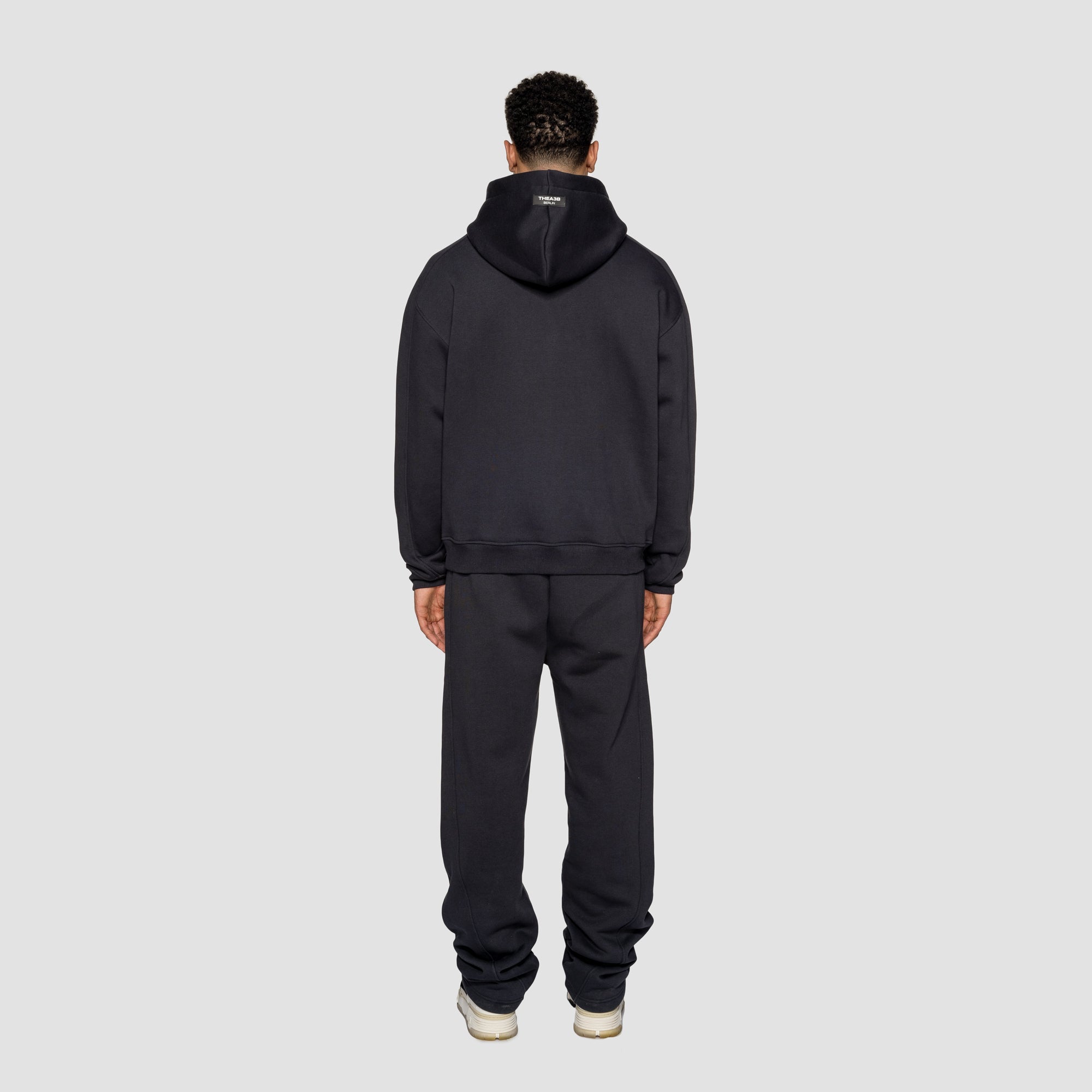 DNA TRACKPANTS - BLACK