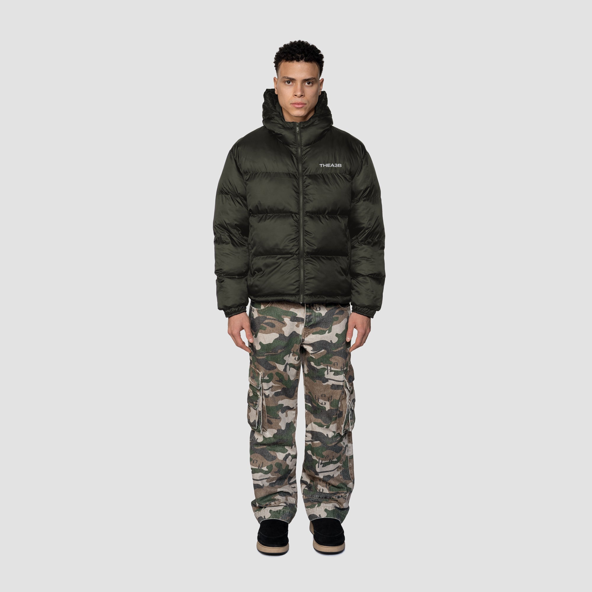 ESSENCE LOGO PUFFER MAT - KHAKI