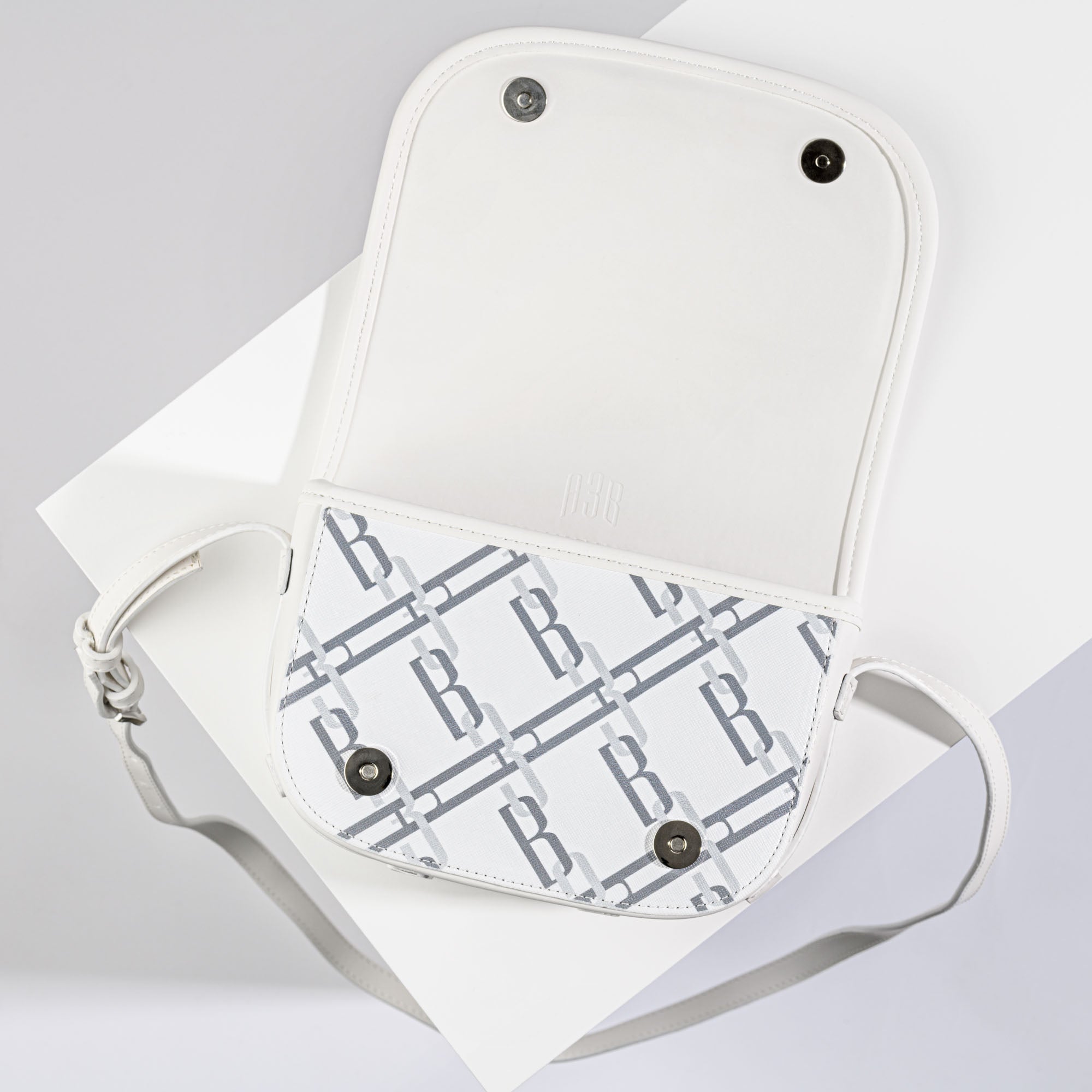 MONOGRAM SHOULDER BAG WHITE - A3B